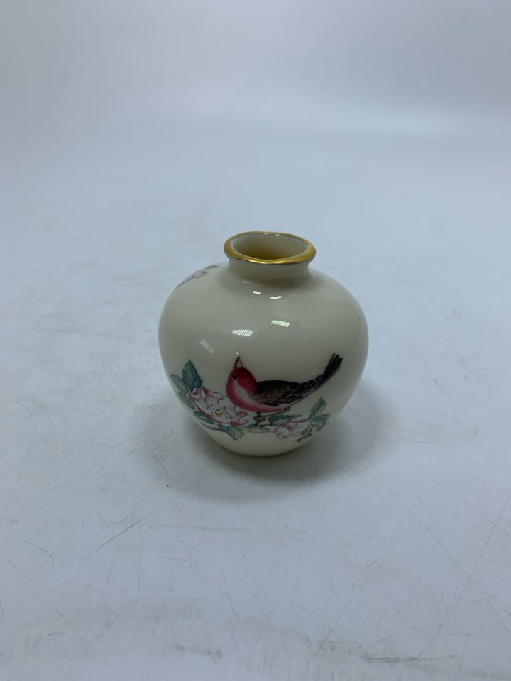 MINI BED VASE W/ SONG BIRD & FLOWERS.