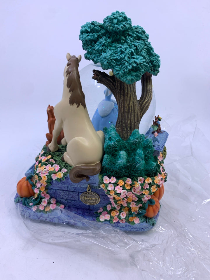 CINDERELLA'S MAGIC GOWN WATERGLOBE- IN BOX.