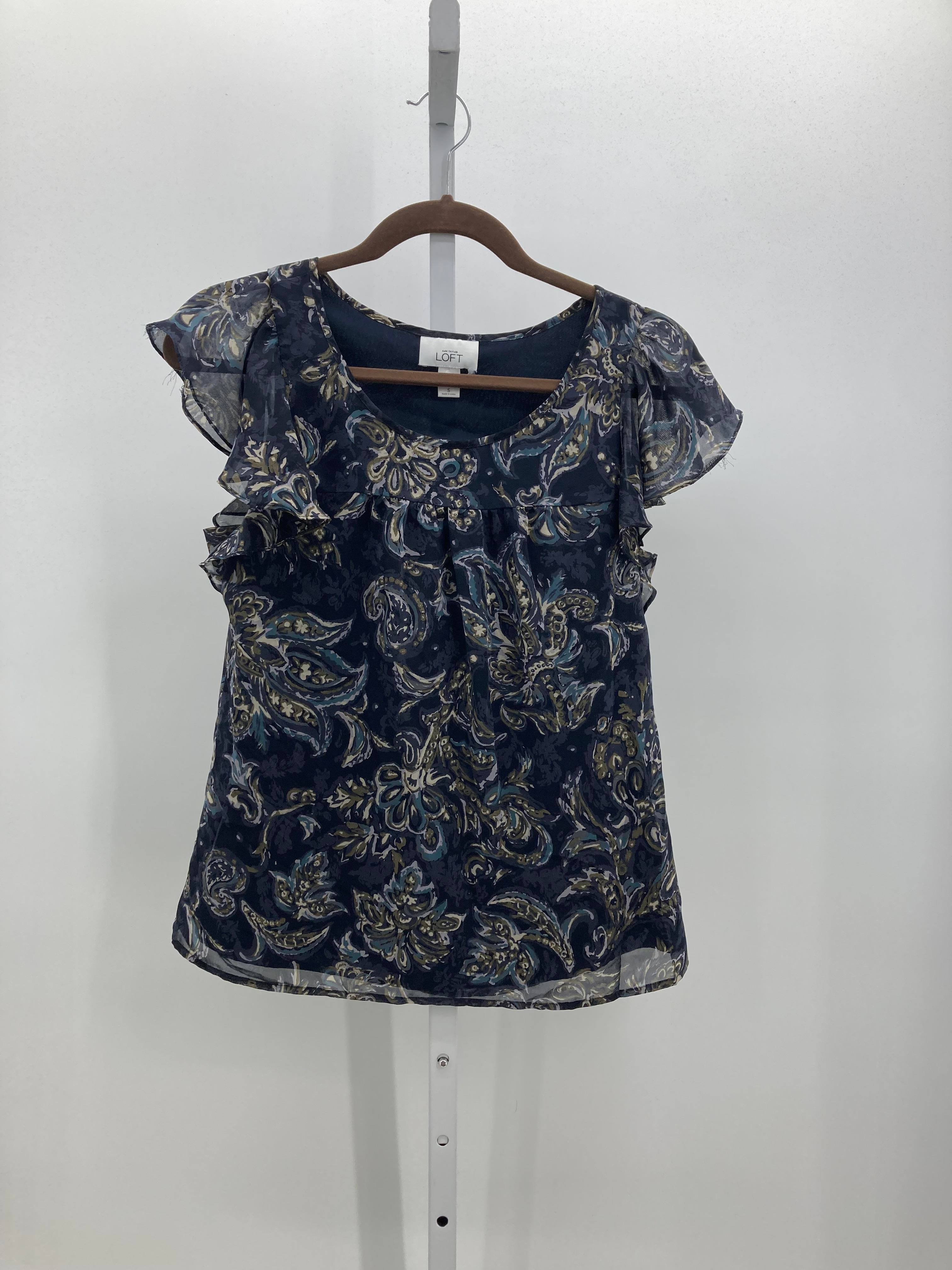 Loft Size Small Misses Short Sleeve Shirt