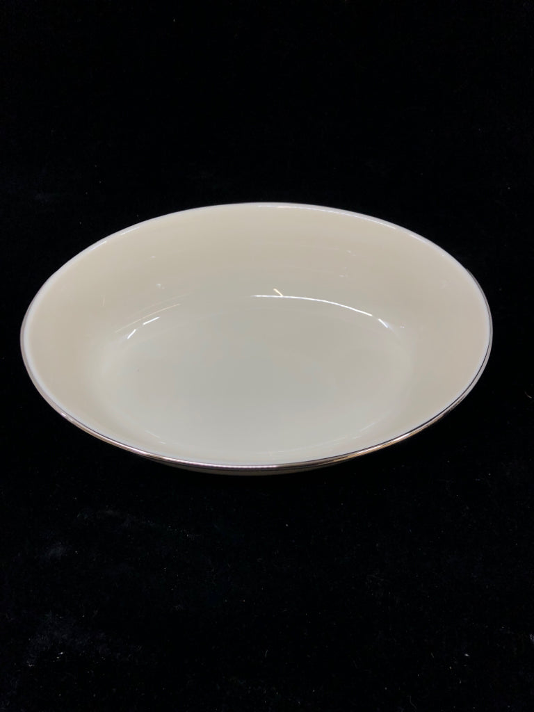 LENOX HANCOCK OVAL SERVING DISH W/SILVER RIM.