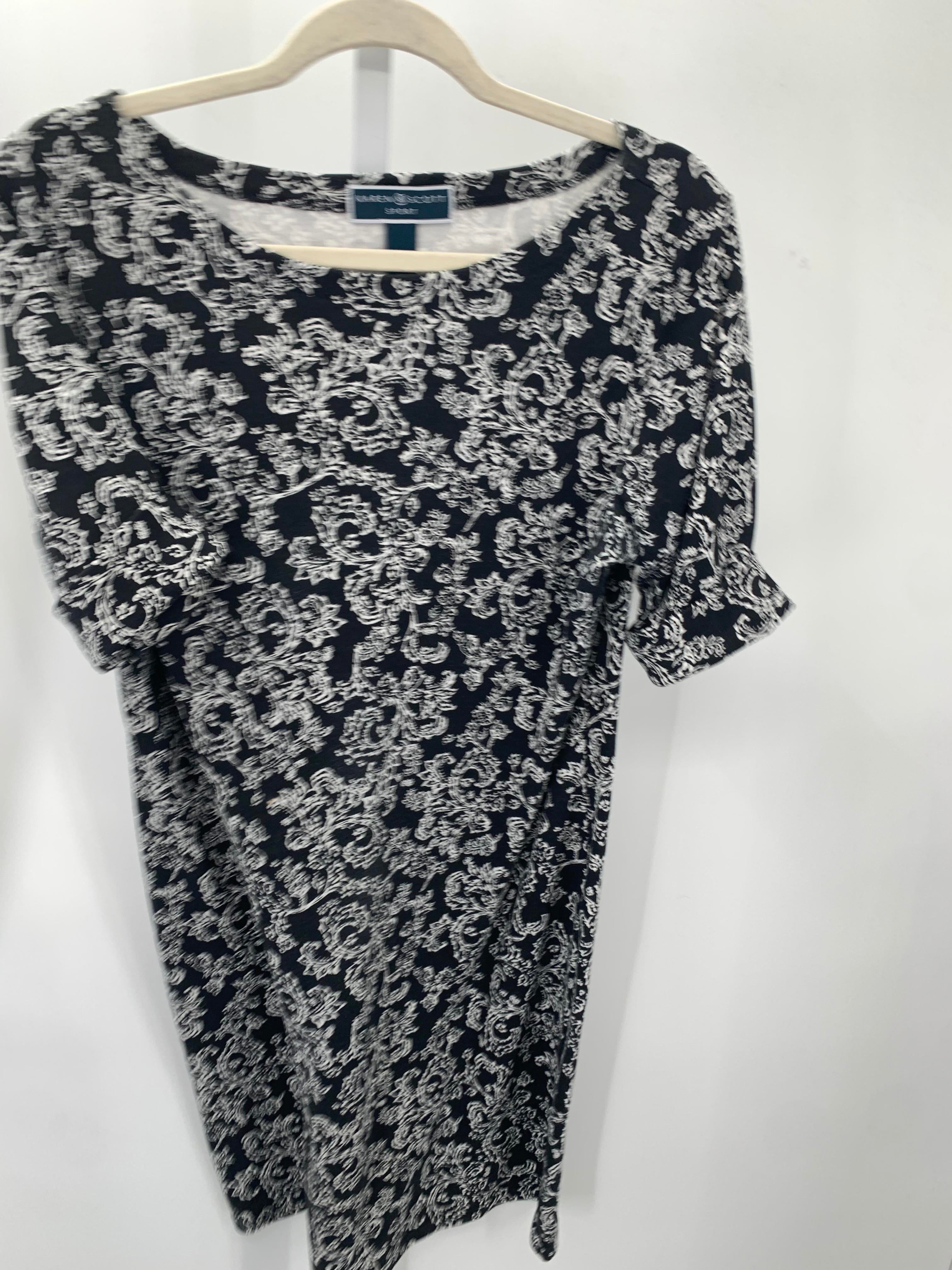 Karen Scott Size Medium Misses Short Sleeve Dress
