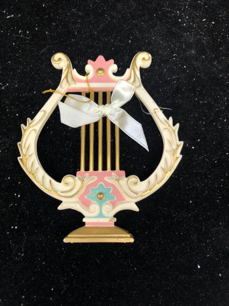PASTEL VICTORIAN HARP.