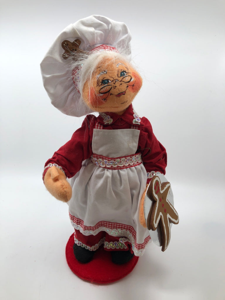ANNALEE MRS CLAUS DRESSED IN APRON/ CHEFS HAT.