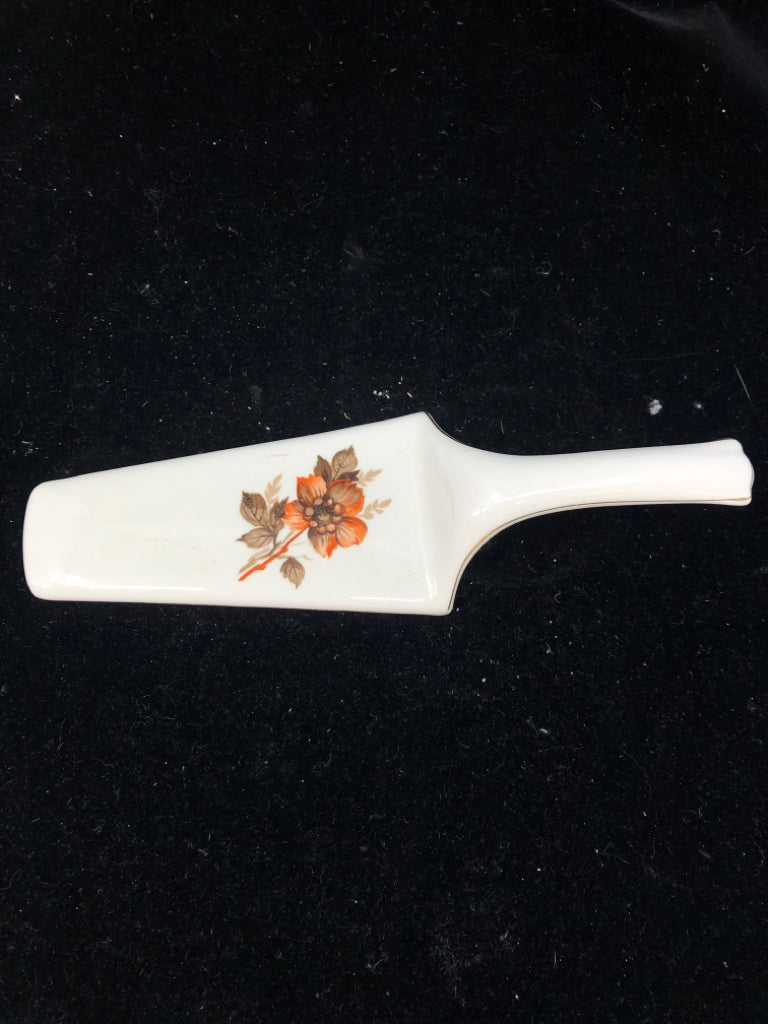 BROWN AND RED FLORAL CAKE SERVER.