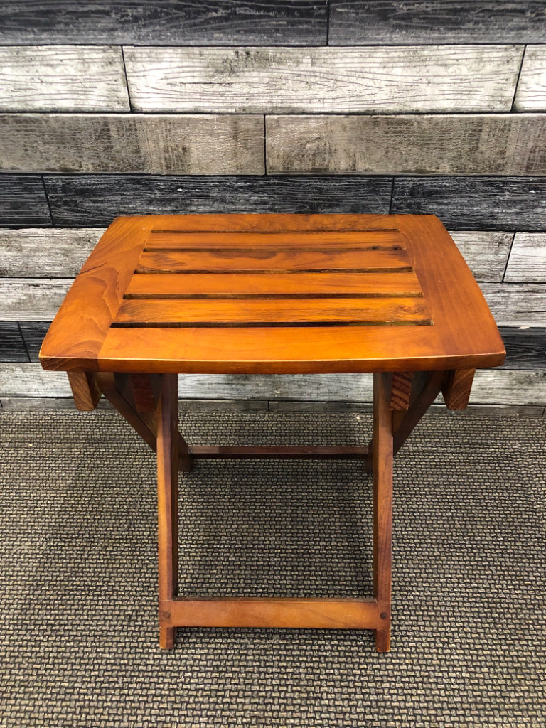 DARK WOOD SMALL FOLDING SHOWER STOOL.