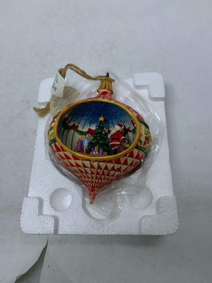 NIB JIM SHORE SANTA TREE RED/GOLD ORNAMENT.