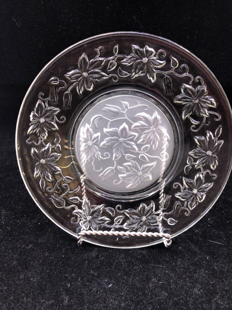 4 GLASS PLATES FANTASIA-PRINCESS HOUSE.