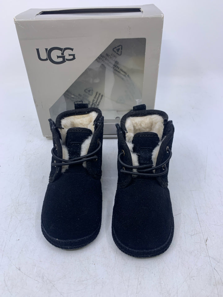 UGG Size 4-5 Soft Shoes