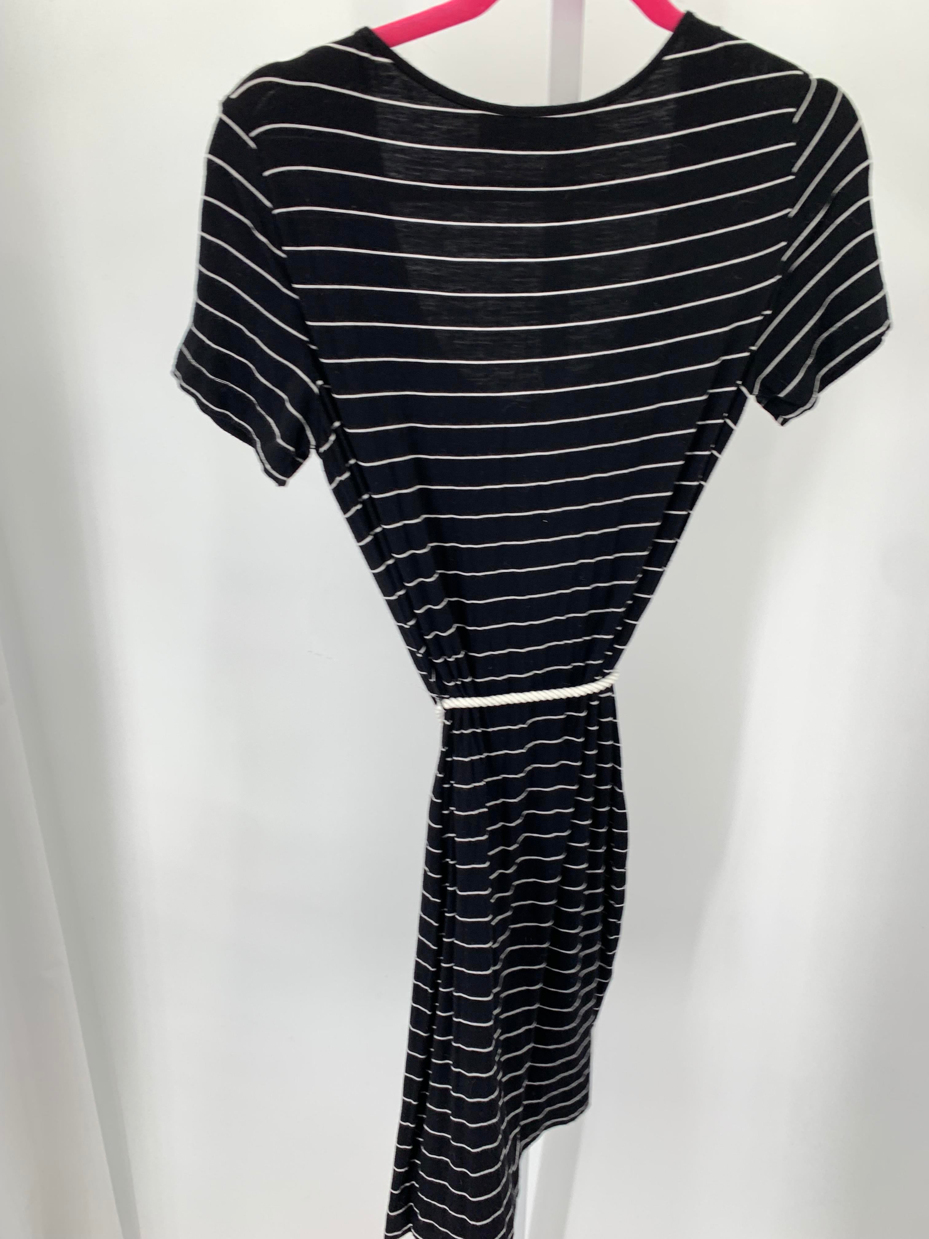 Size 8 Juniors Short Sleeve Dress