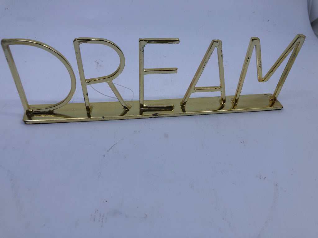 DREAM GOLD METAL DESK DECOR.