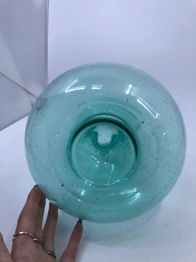 BLUE BLOWN GLASS NARROW NECK VASE. 7"