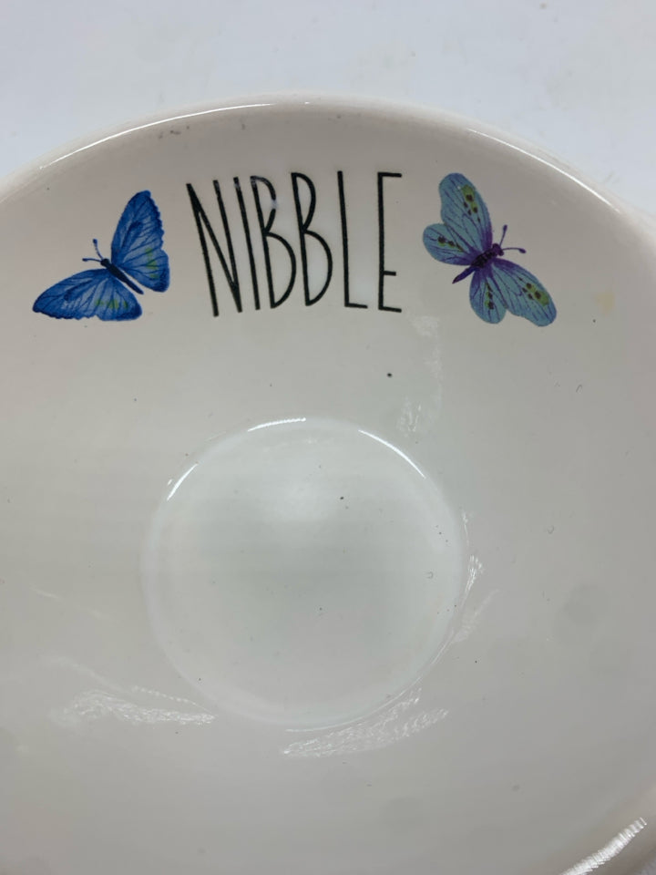SNACK NIBBLE EAT BUTTERFLY SECTIONED DISH.