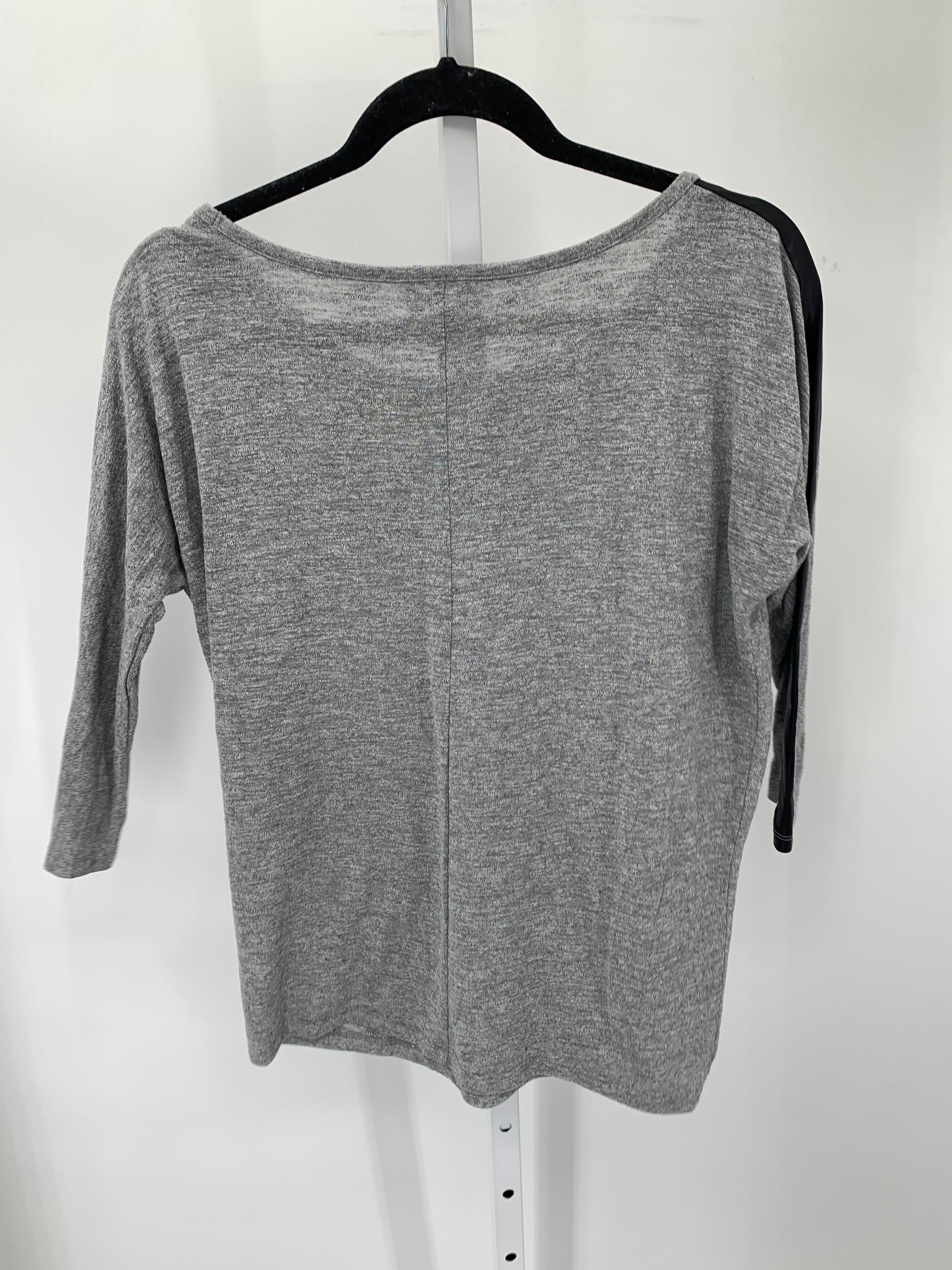 Old Navy Size Small Misses 3/4 Sleeve Shirt