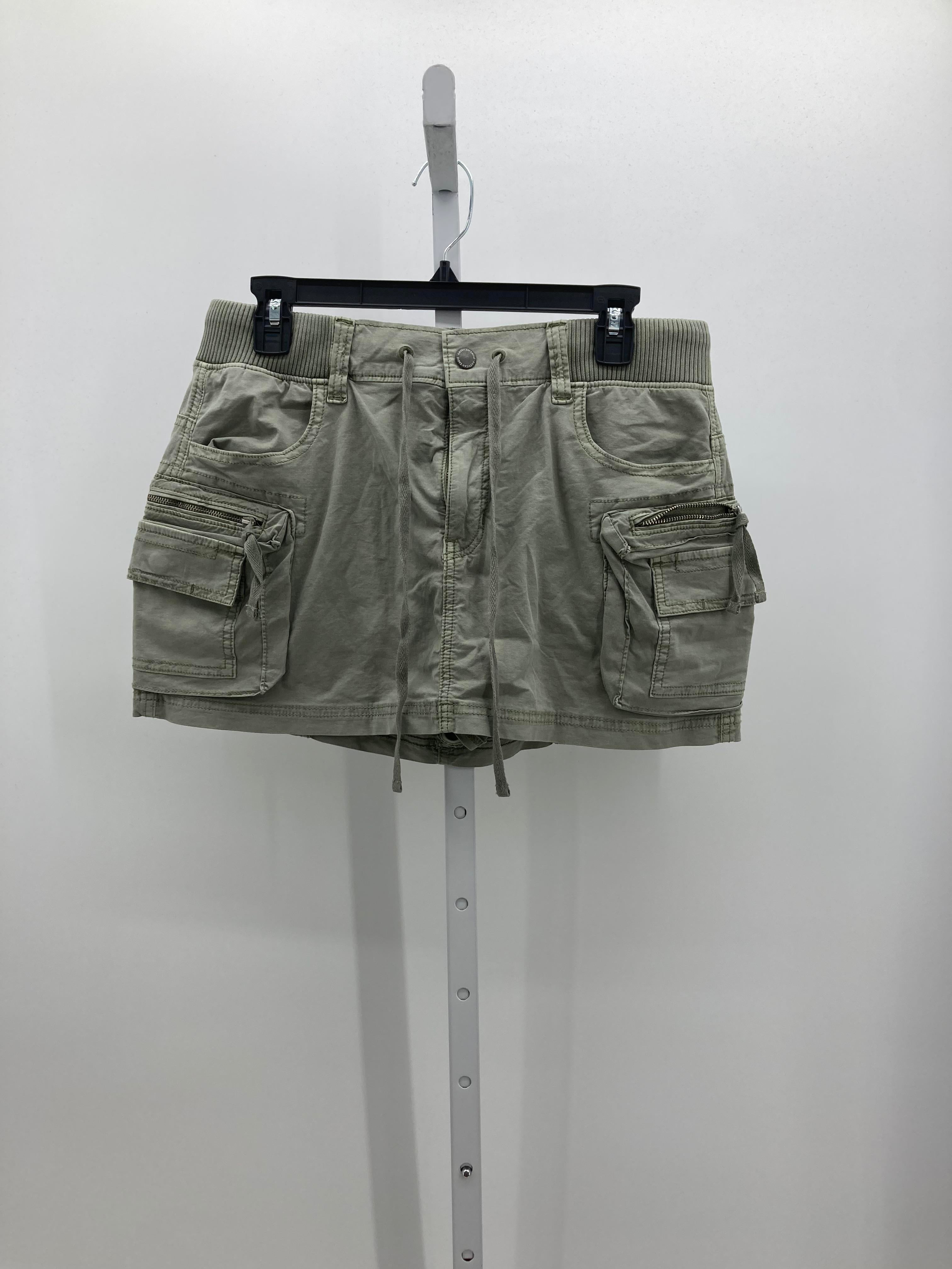 American Eagle Size 8 Juniors Skirt