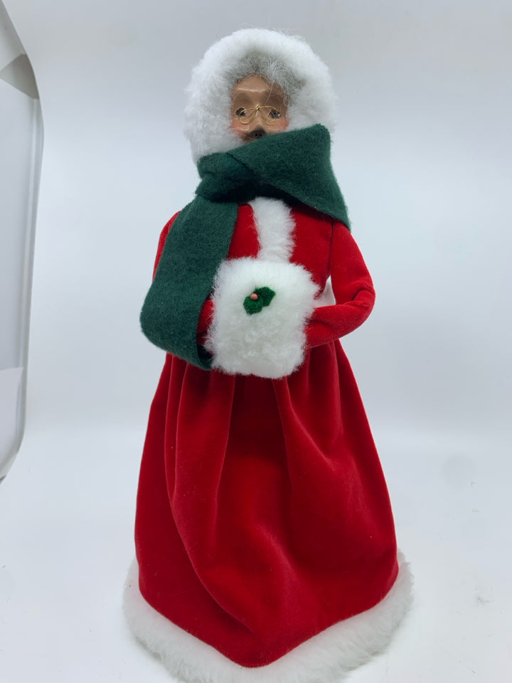 2003 BYERS' CHOICE MRS CLAUS.