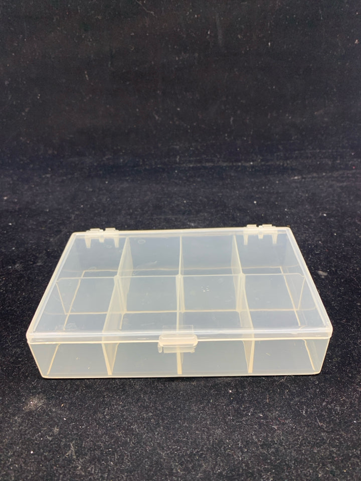 PLASTIC 8 CUBBY BEAD ORGANIZER.