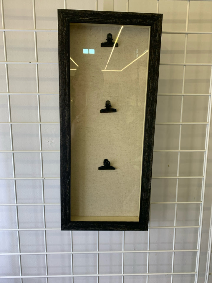 SHADOW BOX CLIP IN DARK FRAME WALL ART.