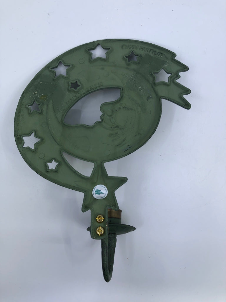 2pc METAL SUN/MOON GREEN CANDLE HOLDERS.