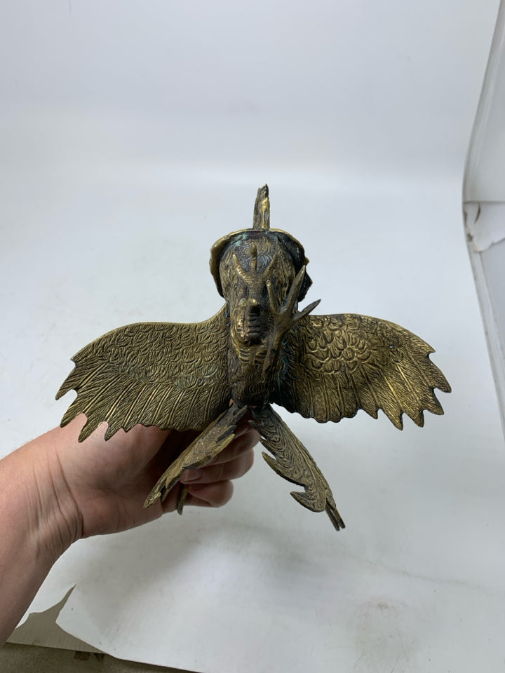 VTG BRASS FIGHTING ROOSTER FIGURINE.