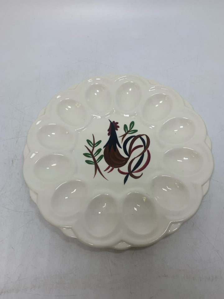 VTG CANONSBURG DEVILED EGG PLATTER W/ ROOSTER IN CENTER.