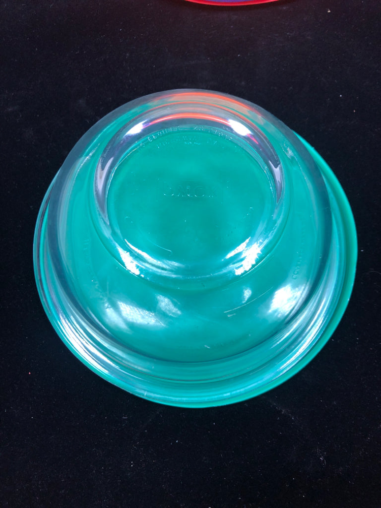 4PC PYREX NESTING BOWLS W/LID.
