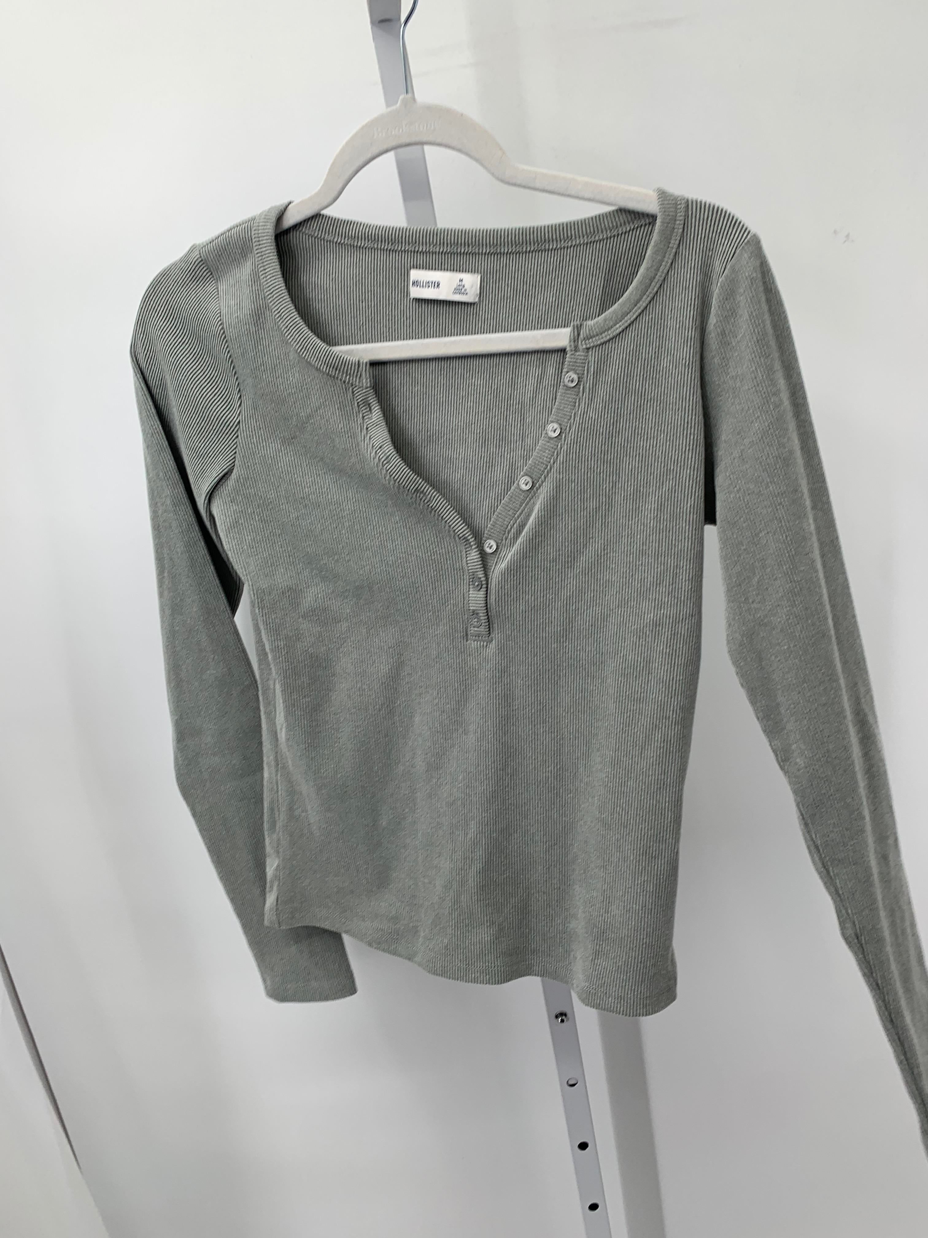 Hollister Size Medium Juniors Long Sleeve Shirt