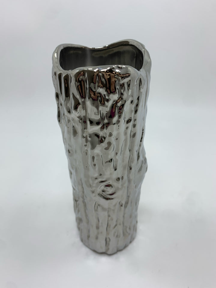 SILVER TREE SHAPED VASE.