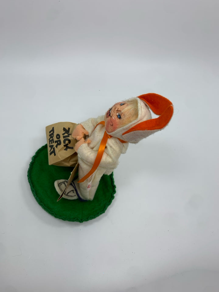 ANNA LEE TRICK OR TREAT DOLL-1985.