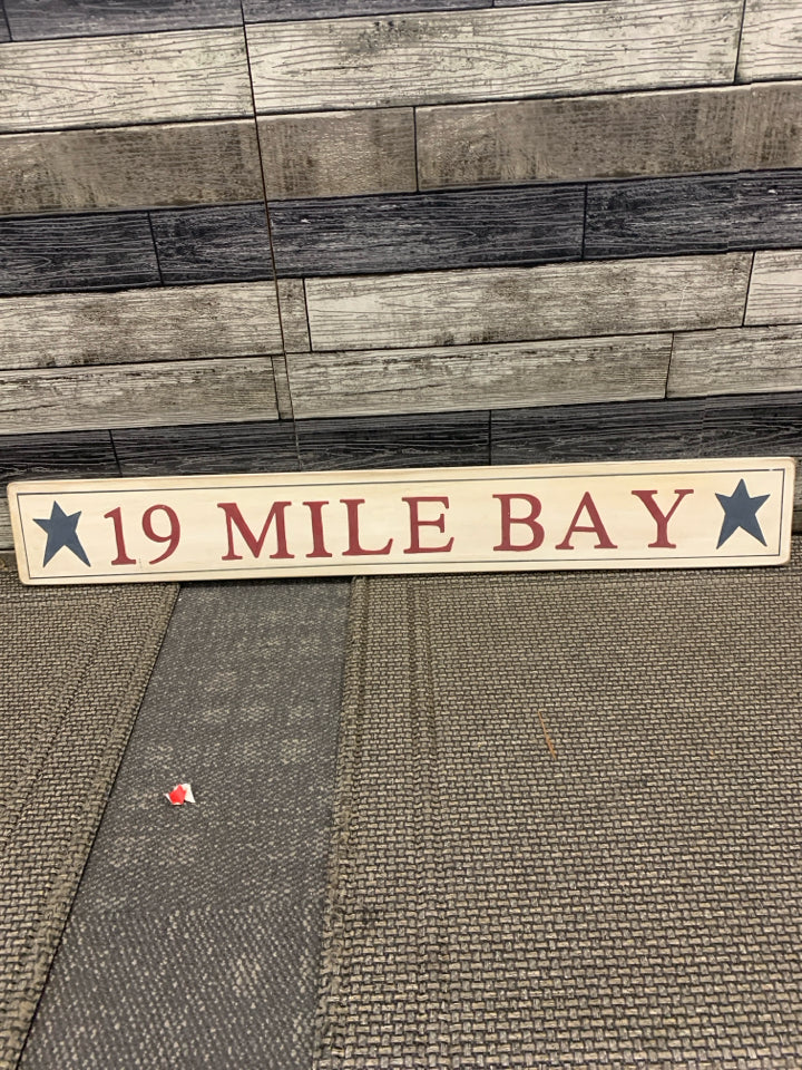 19 MILE BAY WALL HANGING.