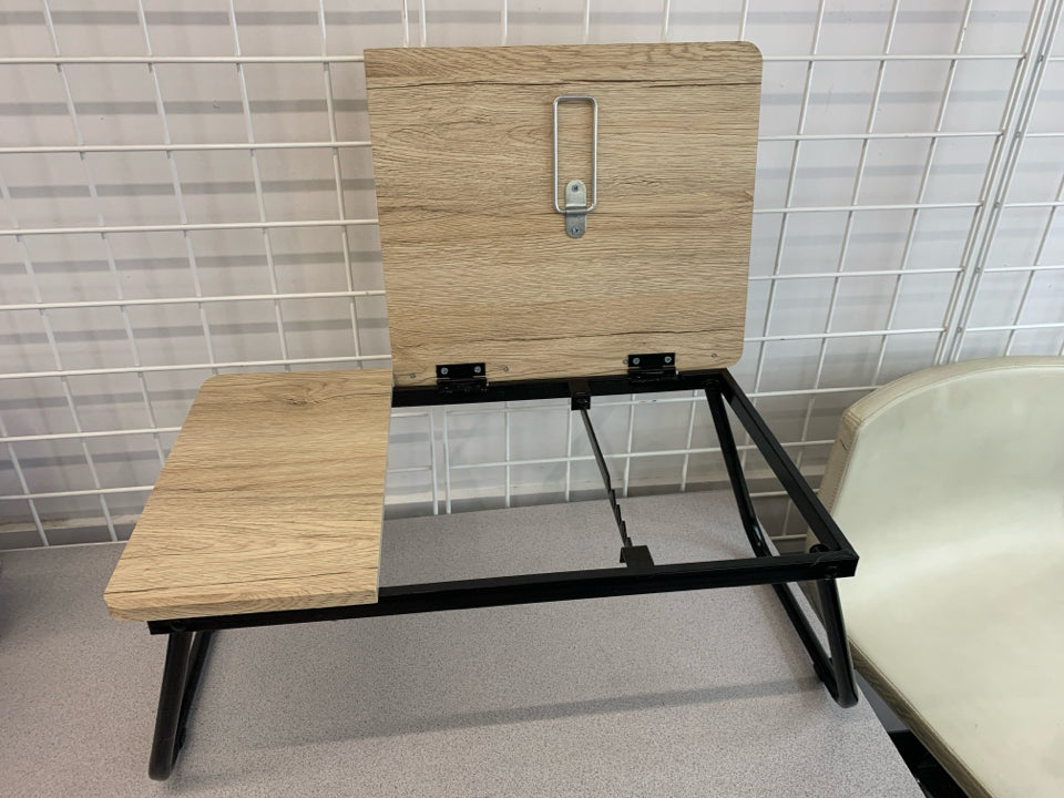 LIGHT-WOOD DESIGN ADJUSTABLE FOLDING LAP DESK.