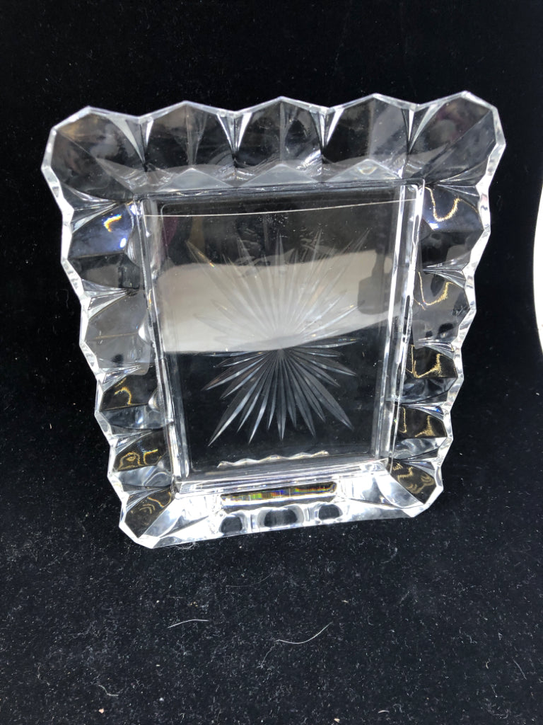HEAVY CRYSTAL PHOTO FRAME.