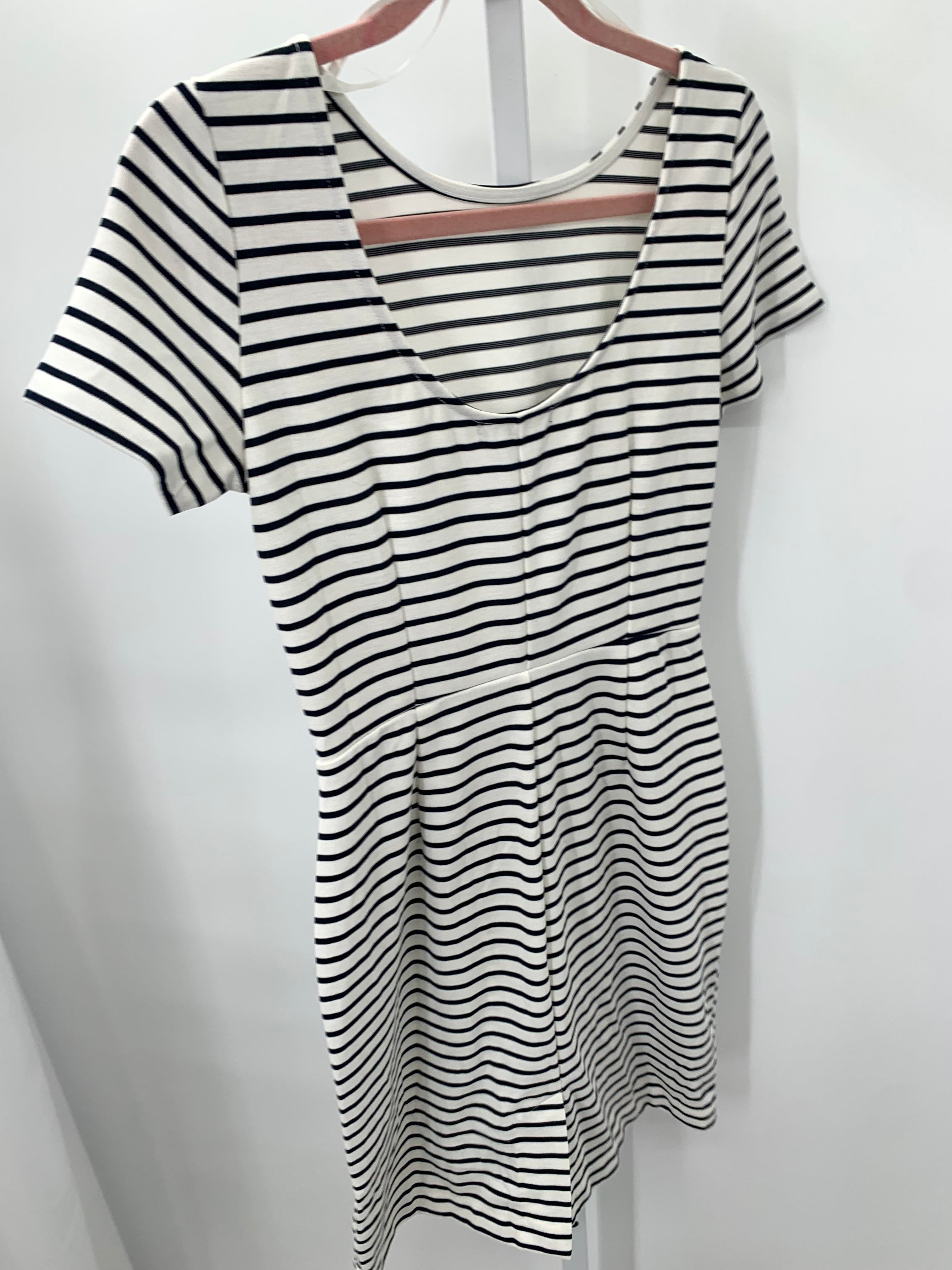 Banana Republic Size 2 Misses Short Sleeve Dress