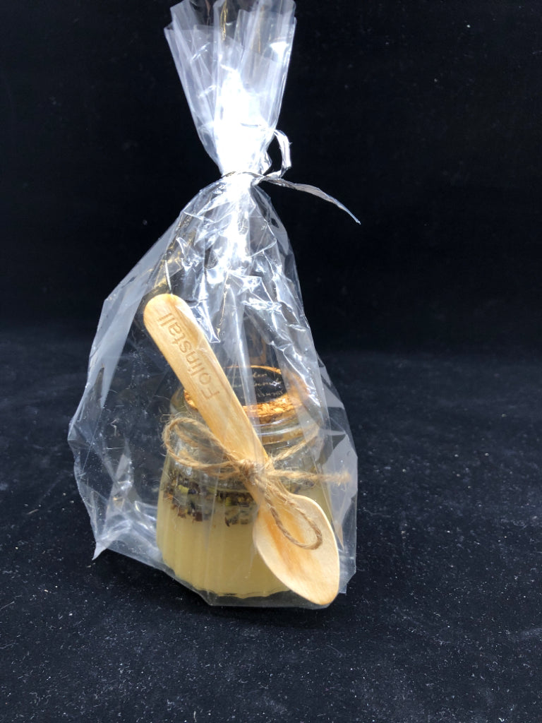 NIP LAVENDER SUGAR SCRUB.