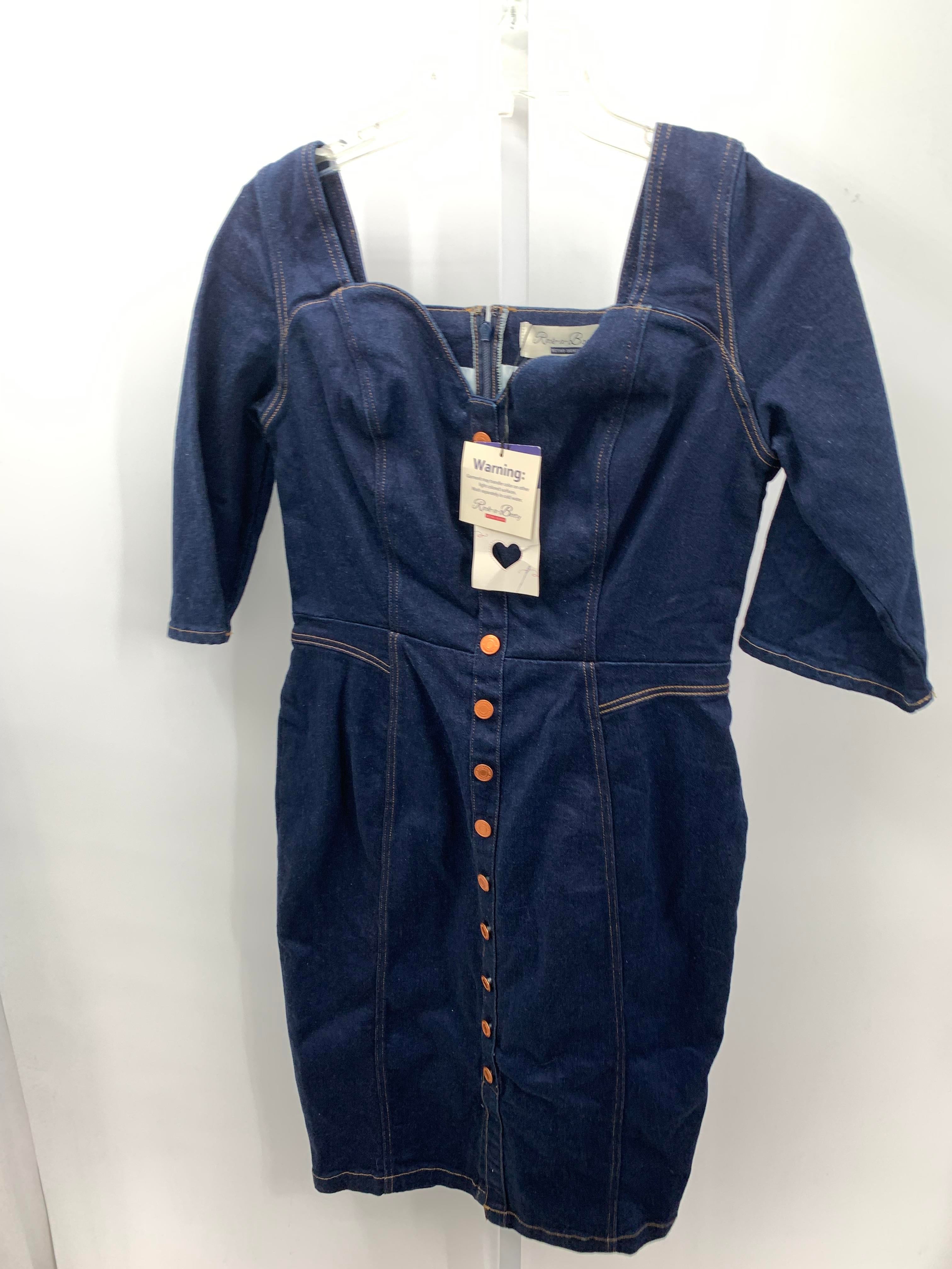 Size Large Misses Short Sleeve Dress