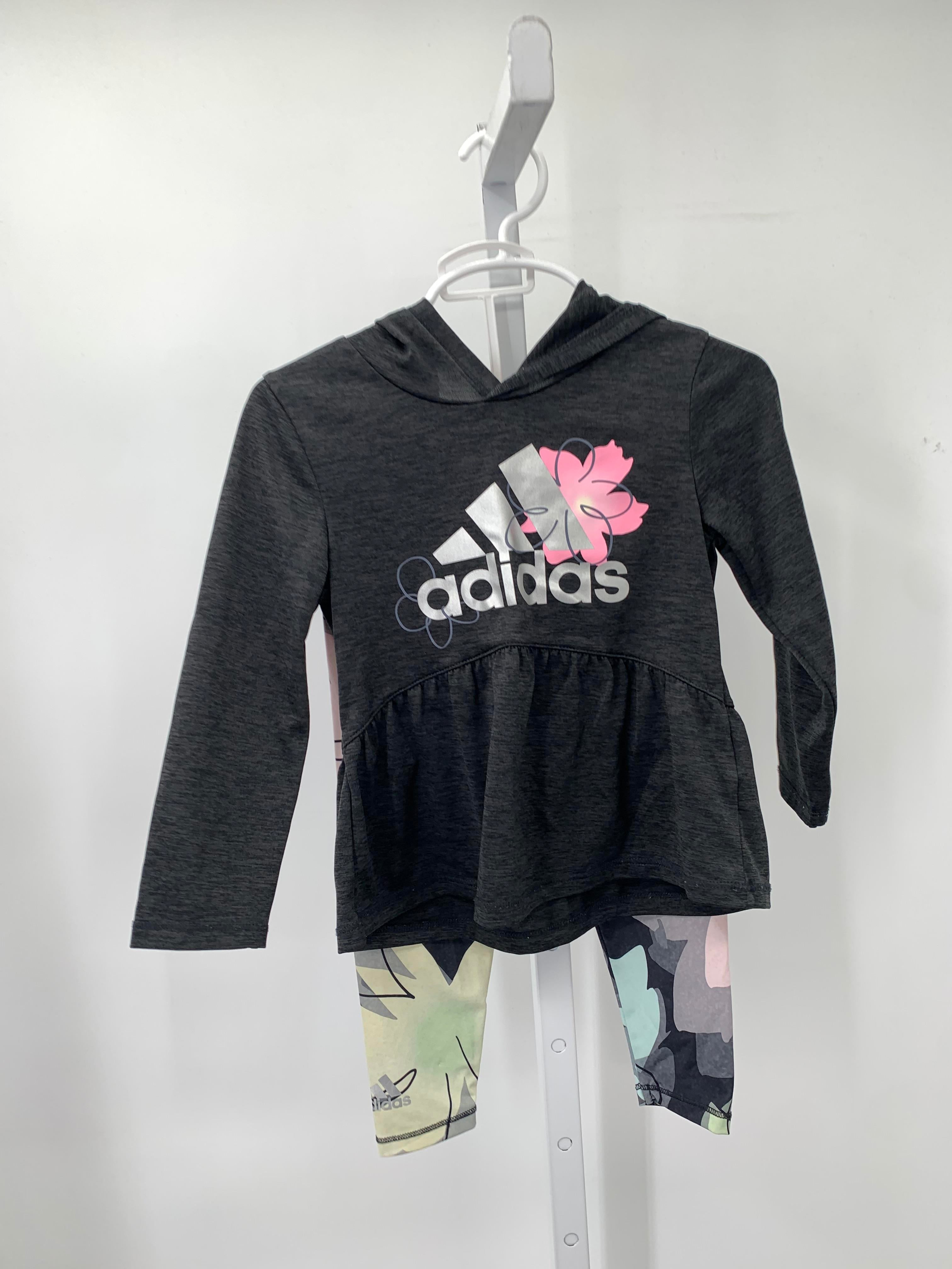 Adidas Size 2T Girls 2 Pieces