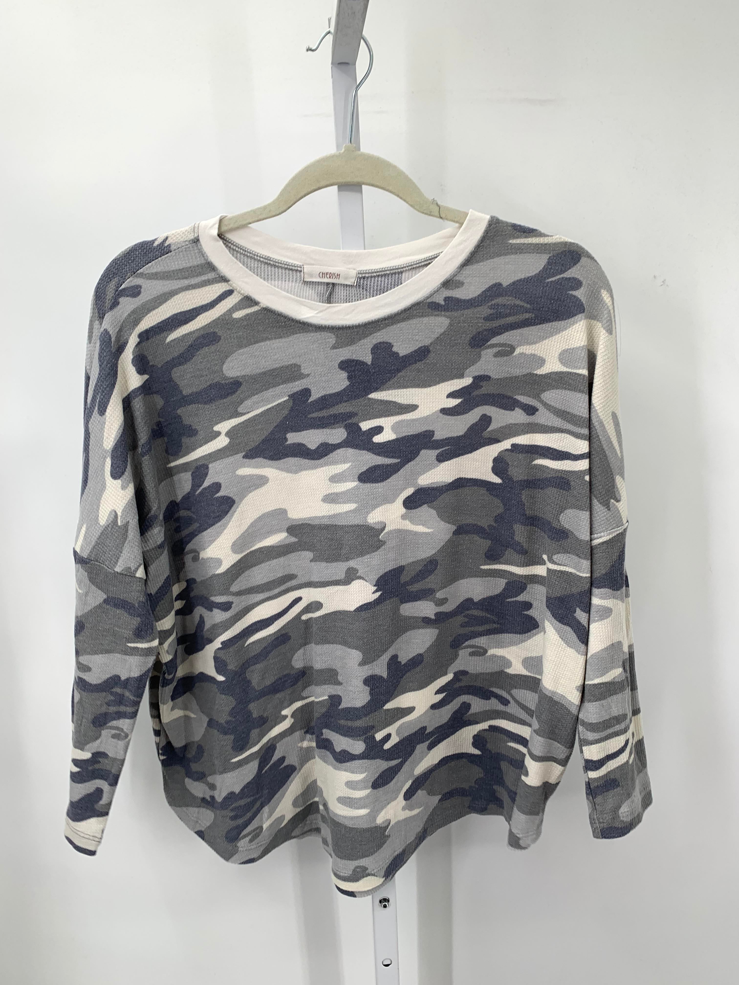Cherish Size Medium Misses Long Sleeve Shirt