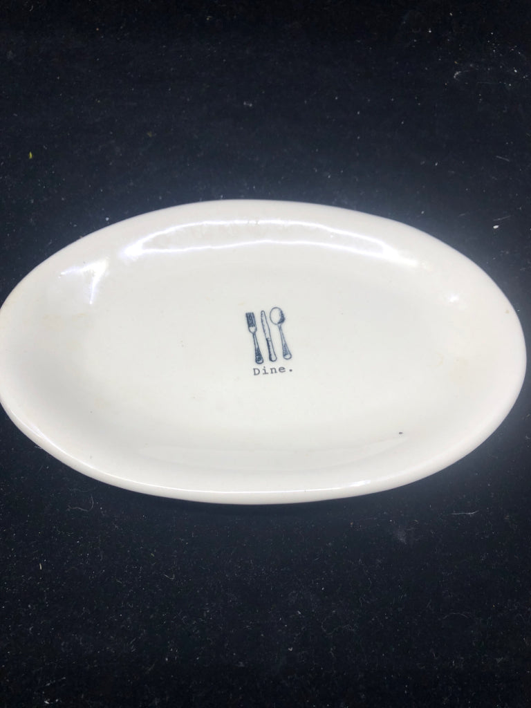 RAE DUNN OVAL "DINE" PLATE.