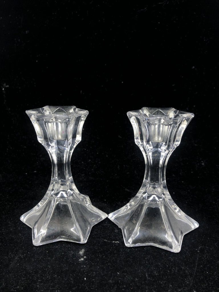 2 GLASS TAPER CANDLE HOLDERS.