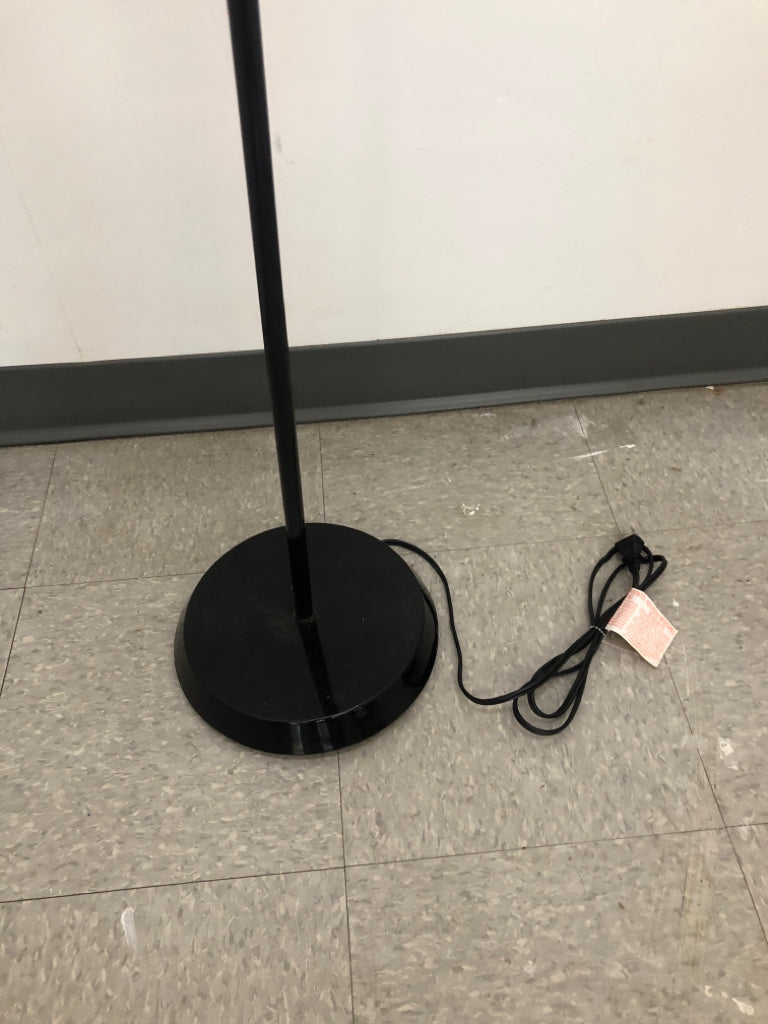 BLACK FLOOR LAMP W WHITE SHADE ADJUSTABLE HEAD.