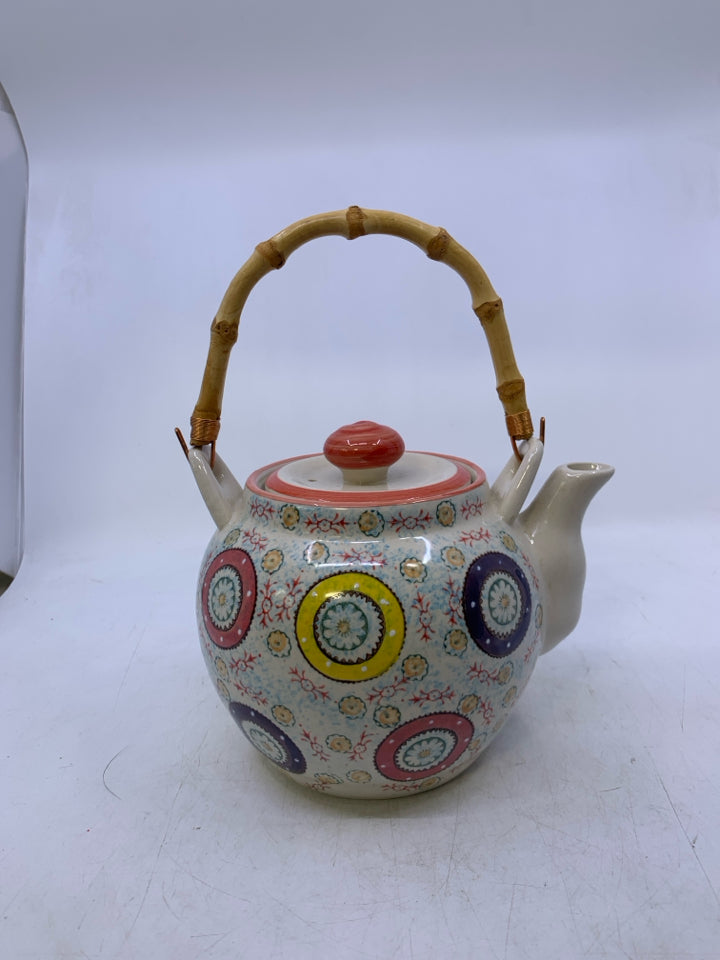 CERAMIC W/ COLORFUL CIRCLES BAMBOO HANDLE LOOSE LEAF TEA SCREEN.