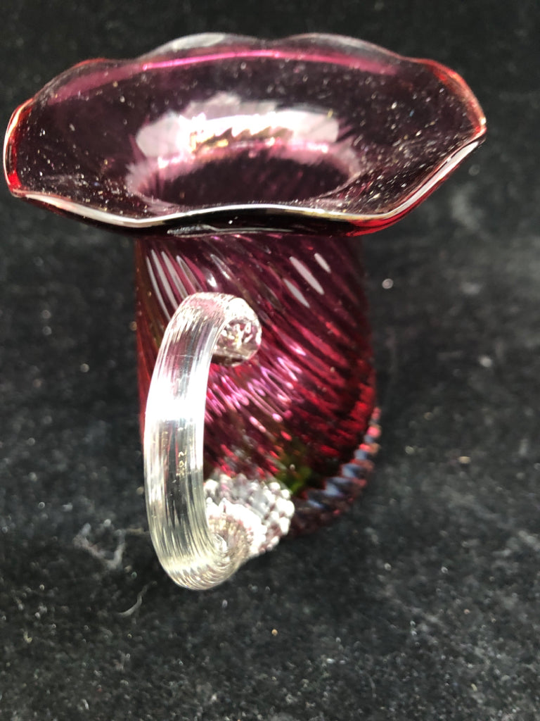 SMALL PINK VASE.