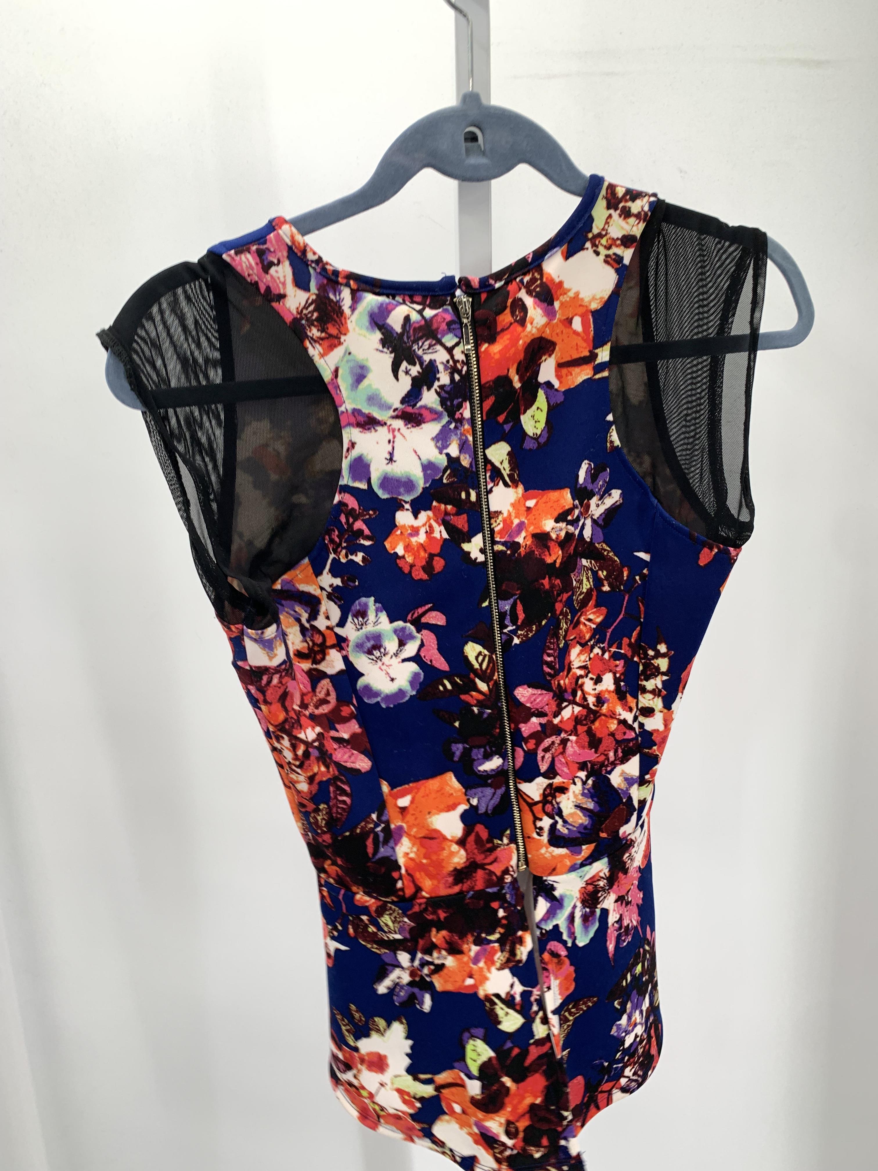 Size Small Misses Sleeveless Shirt