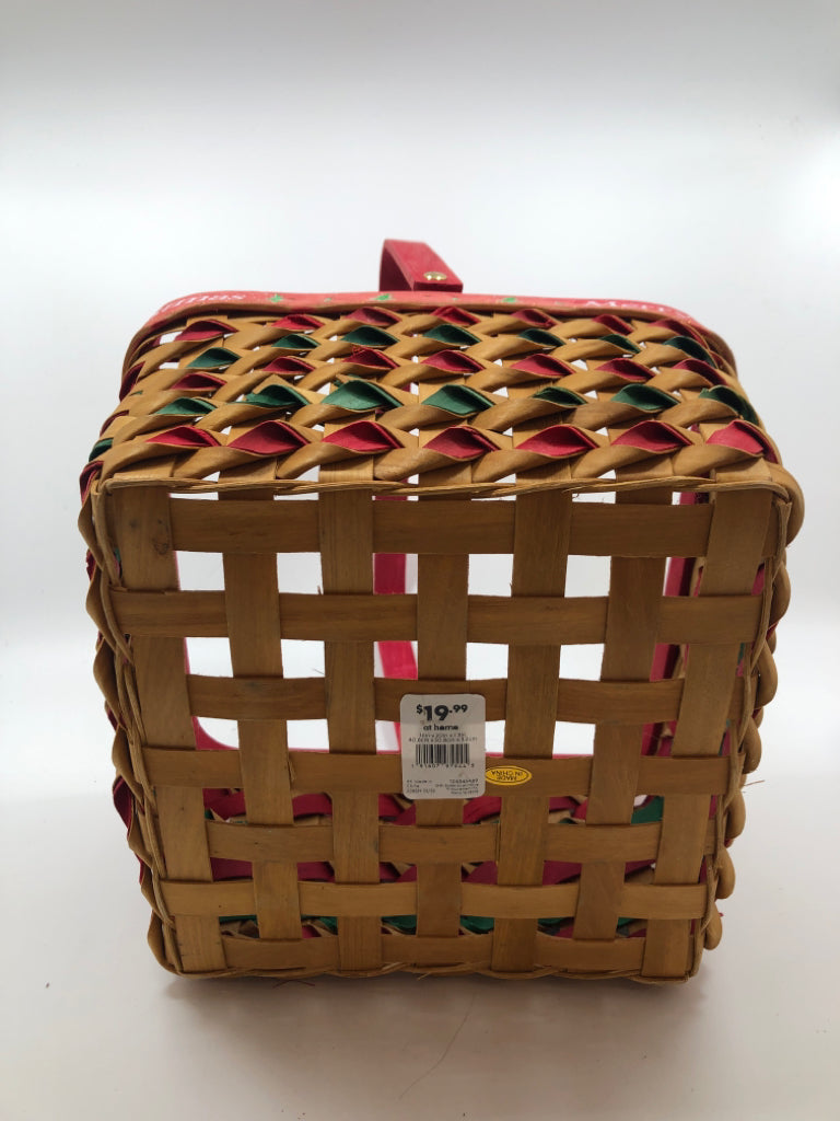 MERRY CHRISTMAS THEMED SQUARE BASKET.