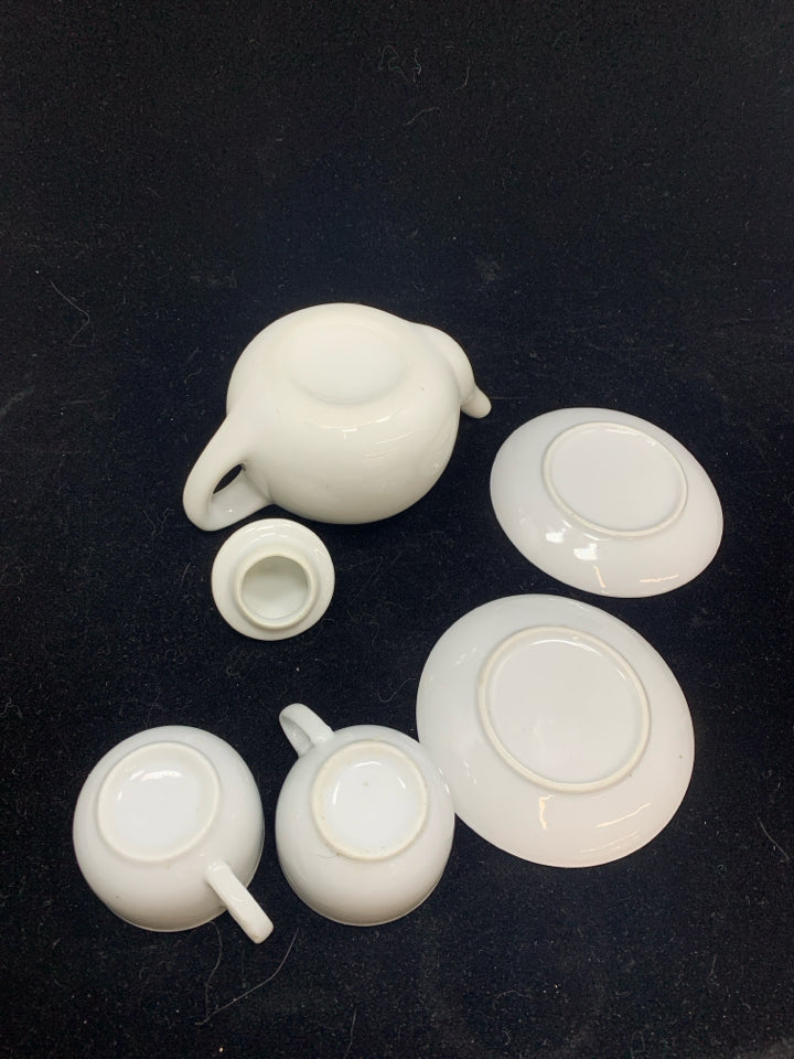 5PC MINI CERAMIC TEA SET W/TEAPOT&LID, 2 CUPS, 2 SAUCERS.