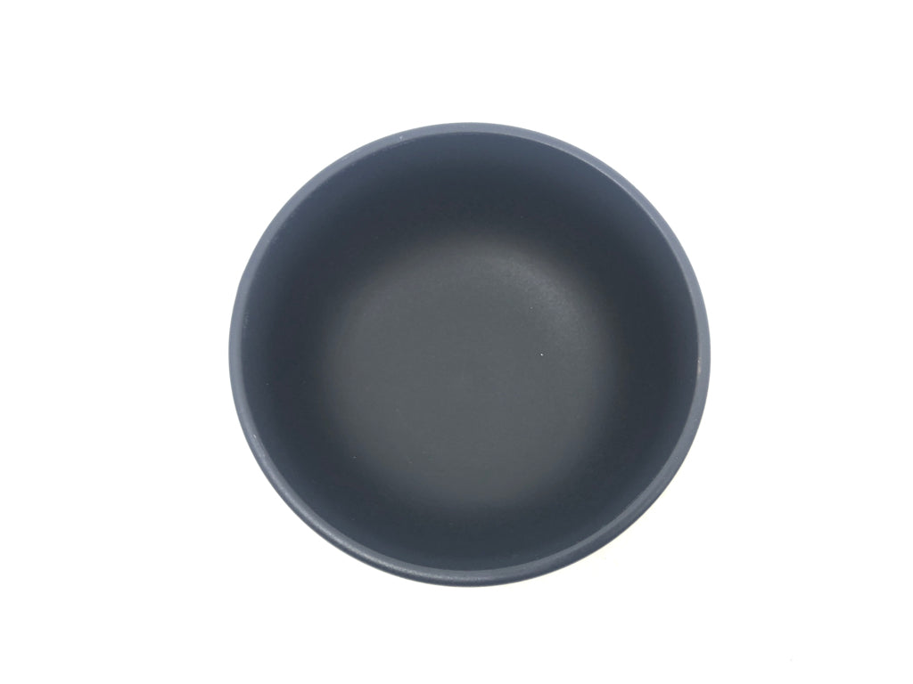 16PC BLACK MATTE SERVICE FOR 4- 4 DINNER PLATES, 4 LUNCH PLATES, 4 BOWLS, 4 SMAL