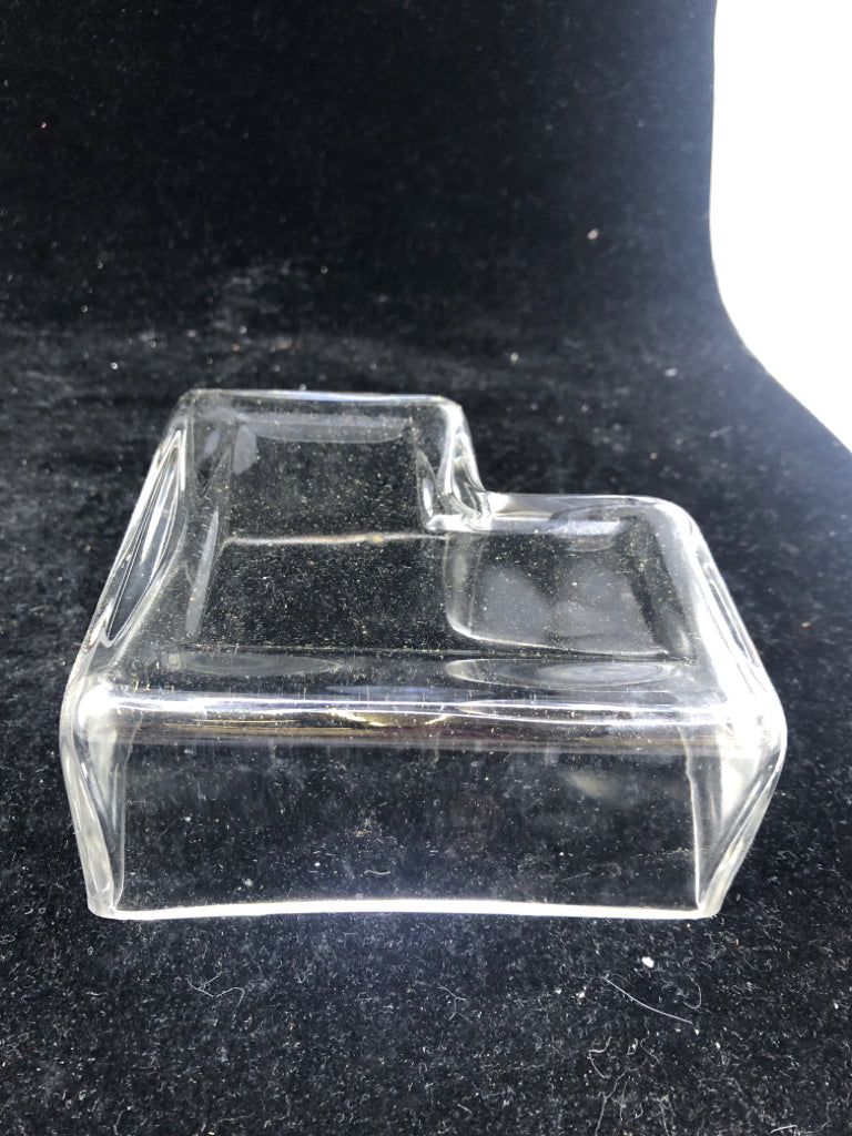NIB GLASS SNACK DISH SET.
