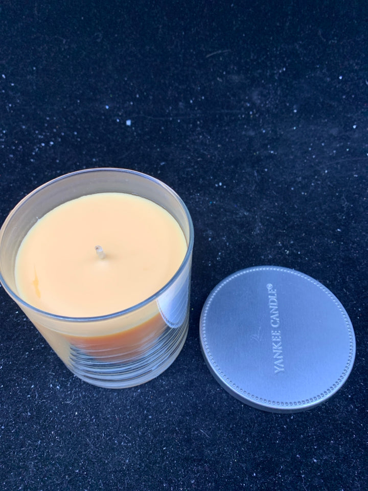 ORANGE DREAMSICLE YANKEE CANDLE.