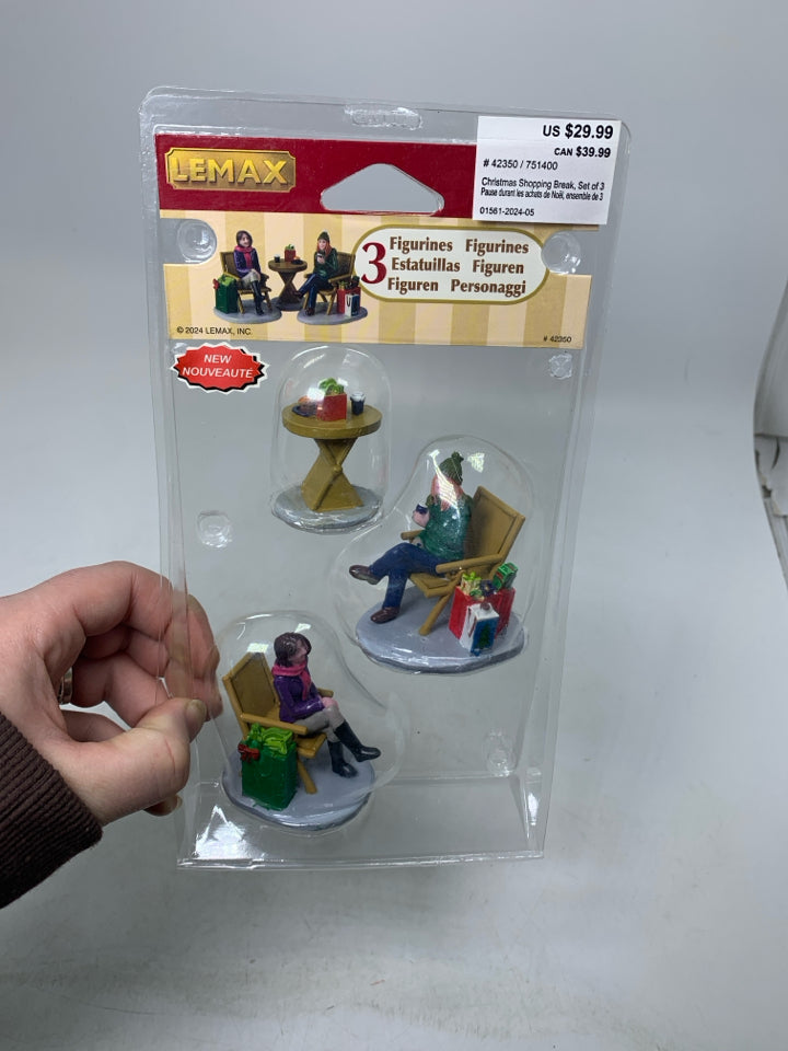 NIP LEMAX 3 CHRISTMAS SHOPPING BREAK VILLAGE CHARACTERS.