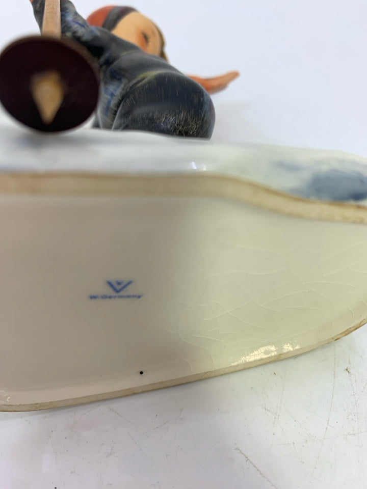 VTG HUMMEL SKIER FIGURINE.