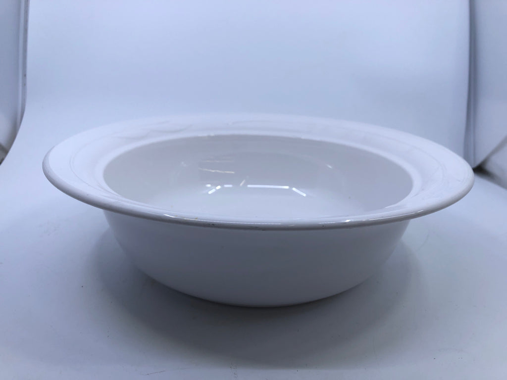 WHITE W VINE EMBOSSED SERVING BOWL.
